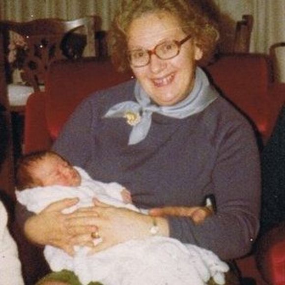 Meet your Posher, Ruth - Picture 1 of 1